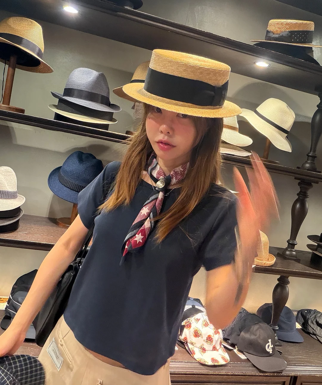 나염 비즈 레터링 티셔츠 9