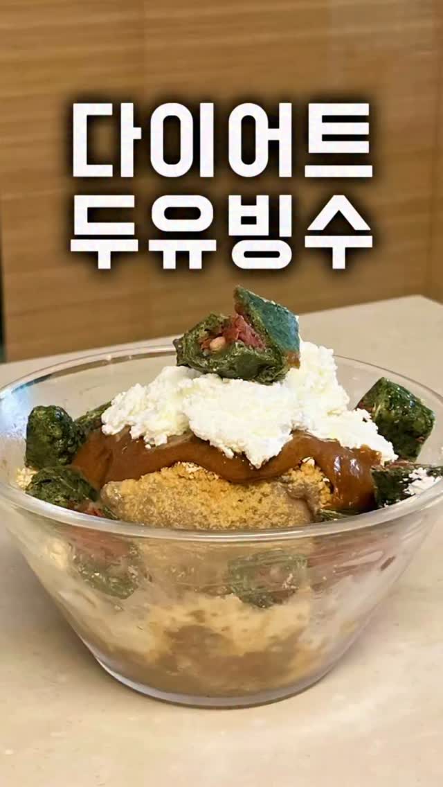 하프 오픈 버튼 티셔츠