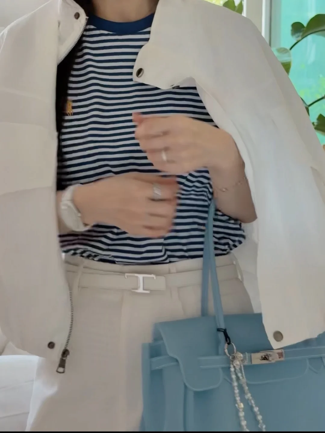 마들렌 훌 티셔츠 14