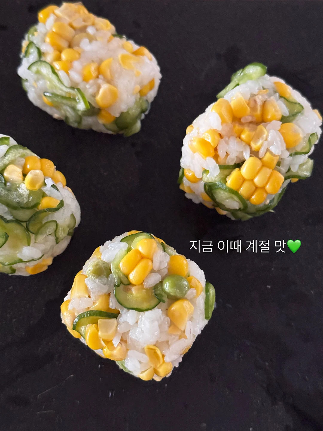 아란스 에필로그 밀로패브릭 조명 침대 프레임 16