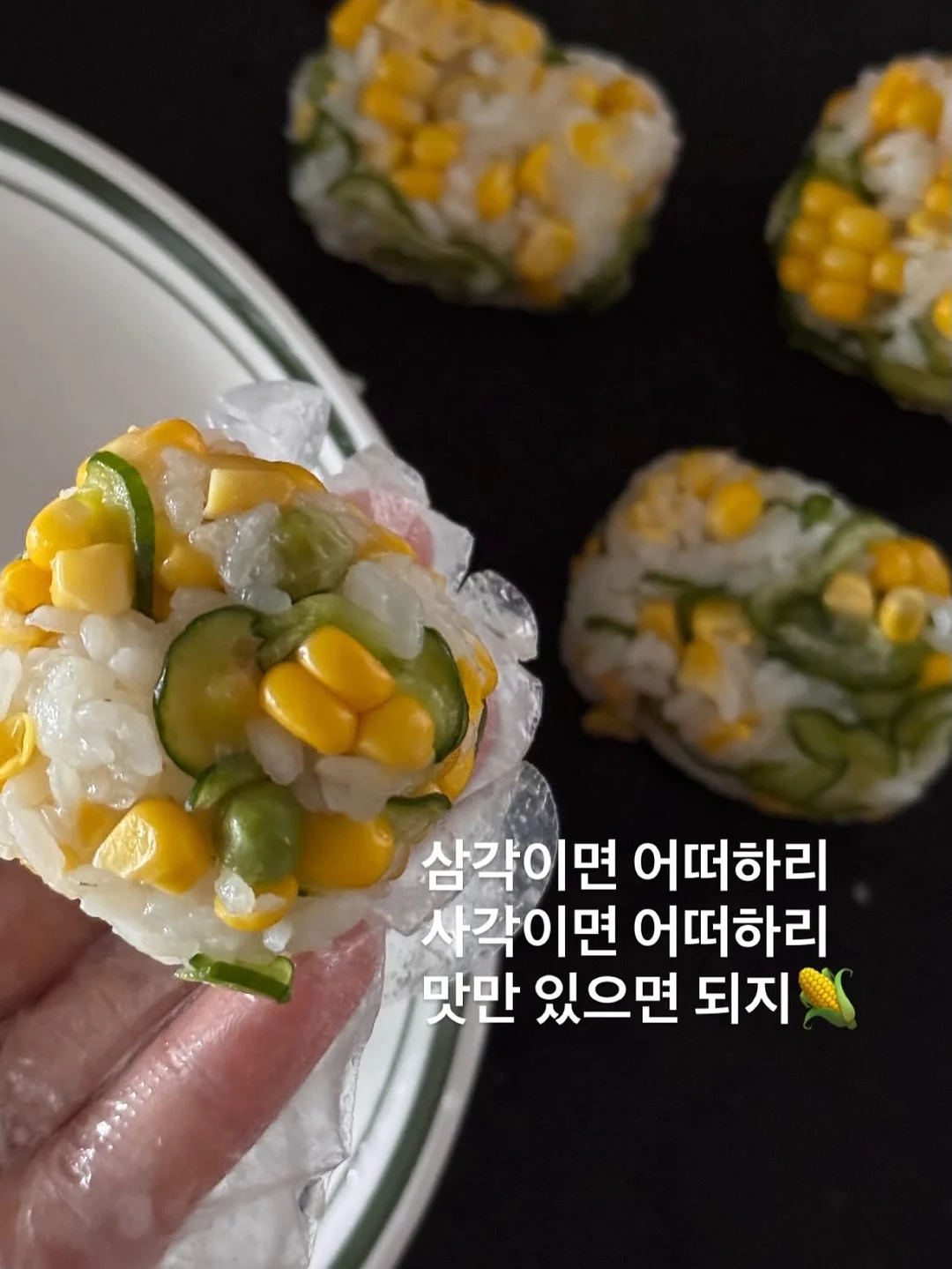 아란스 에필로그 밀로패브릭 조명 침대 프레임 3