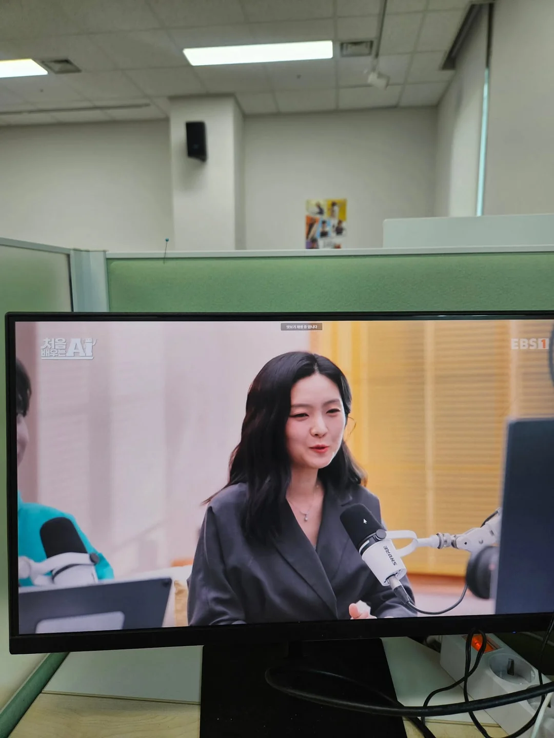 전복회, 소라숙회, 꽃게, 다슬기탕 3