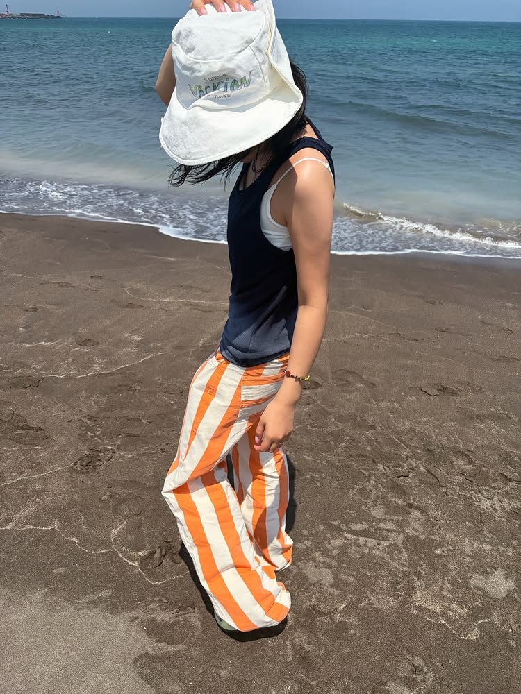 Rio pleats knit top set, Rio pleats knit skirt, Milo knit sleeveless, Luca capri pants, Nudo leather flip-flops 3