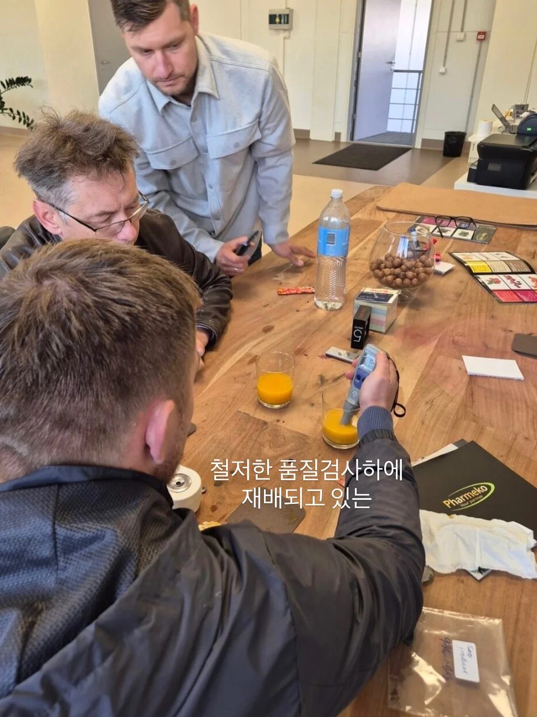 블랙/화이트 가방 9