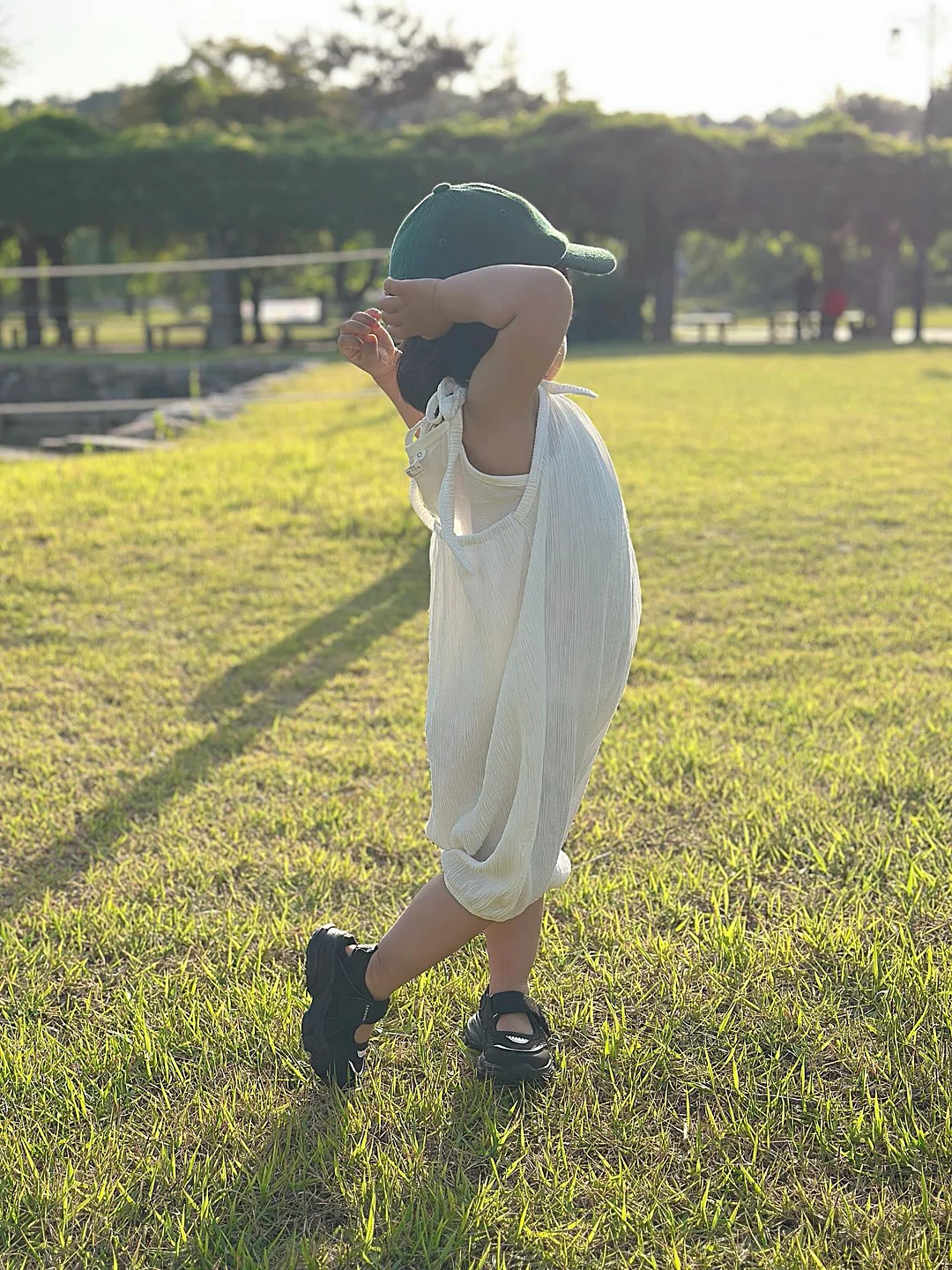ROUGHSIDEWHITELABEL WHOLE GARMENT HALF KNIT (CROW) / LAYERED LONG SKIRT (CHARCOAL) / CLAM BAG (BLACK) 5