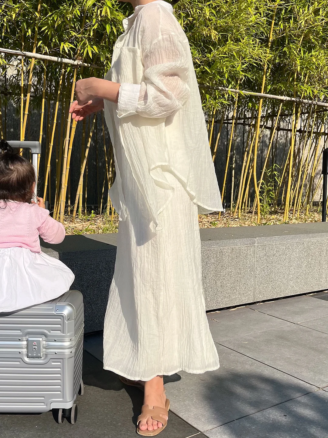 글로시 오픈칼라 블라우스 7