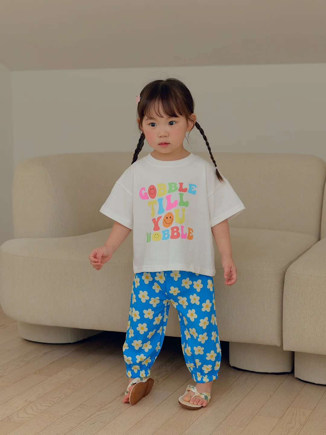 화이트 무광 크롬 네일 5