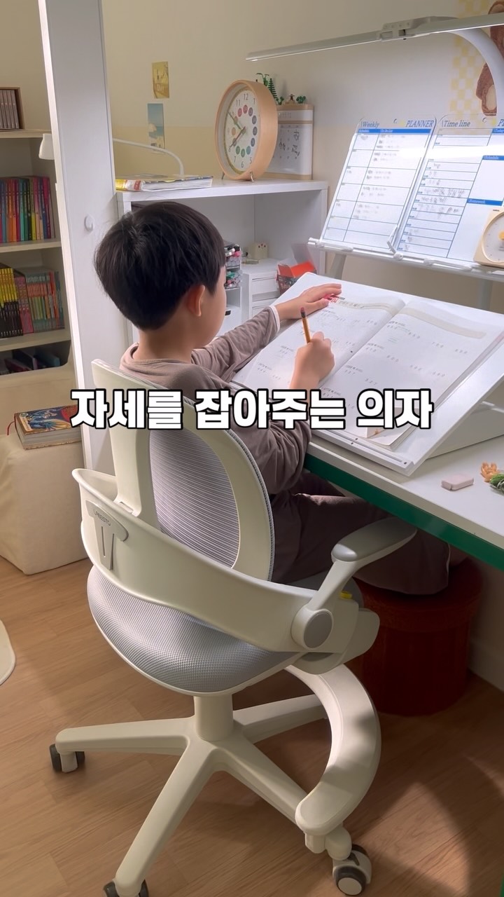 홈시어터 빔프로젝터