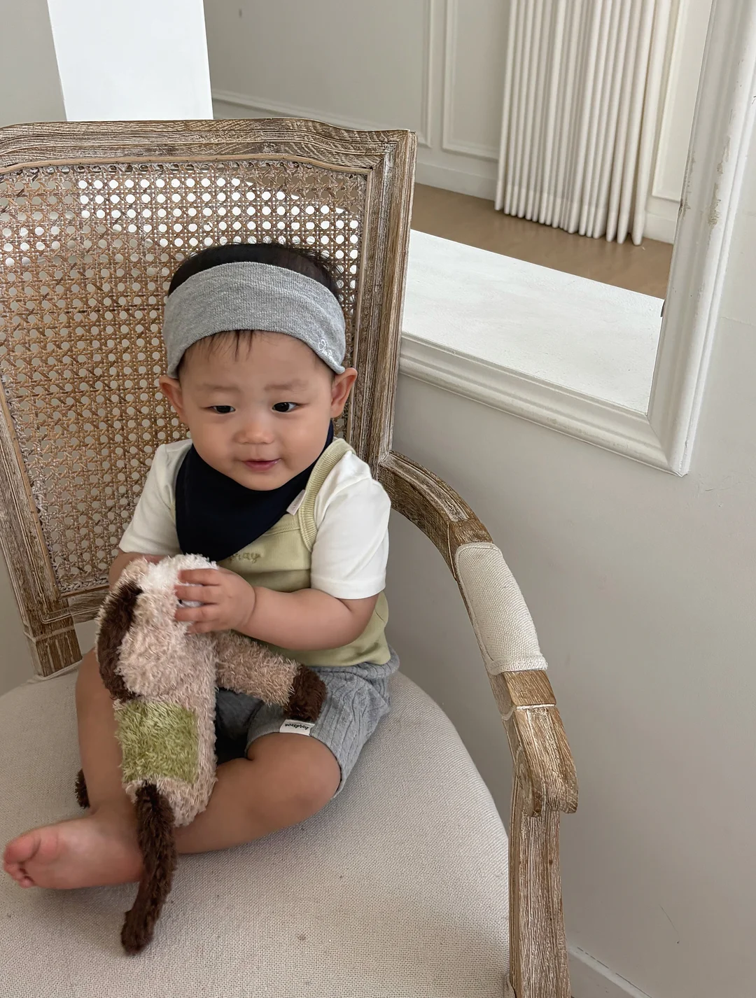 힌스 하프 문 치크 6