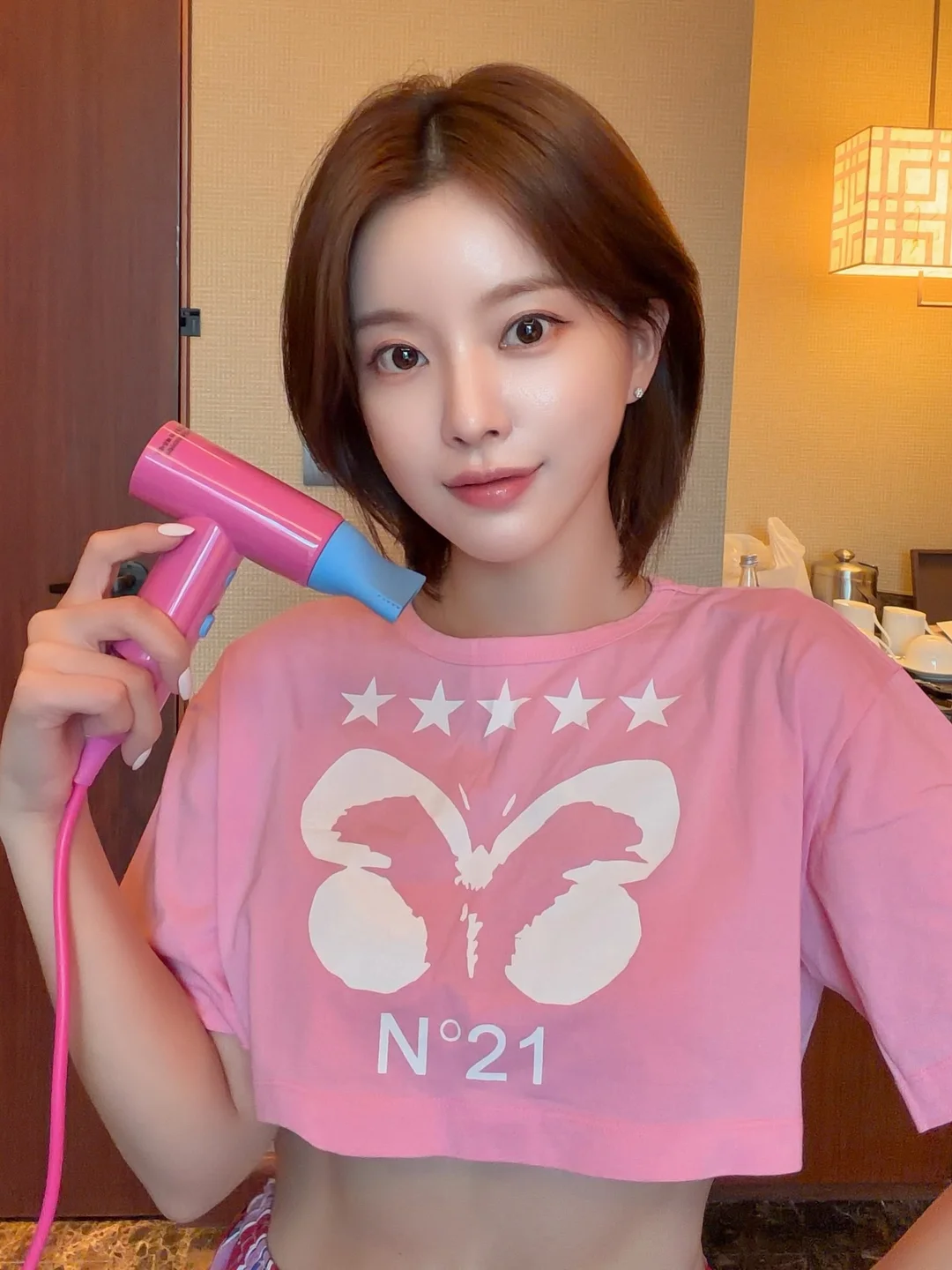 로즈 스트라이프 스칼럽 스웨터 원피스 1
