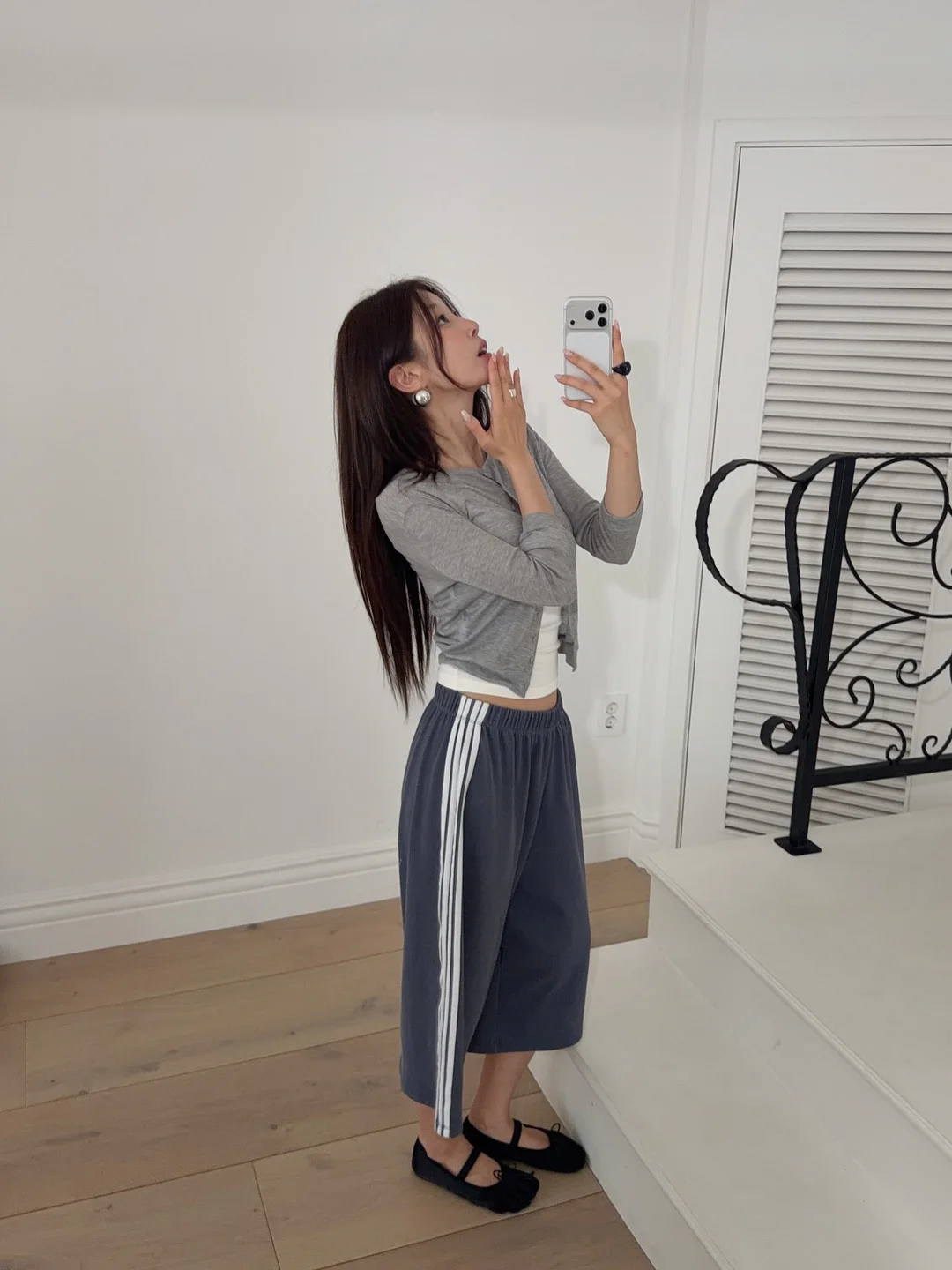 복숭아처럼 부드럽고 딸기처럼 새콤달콤한 과일 5