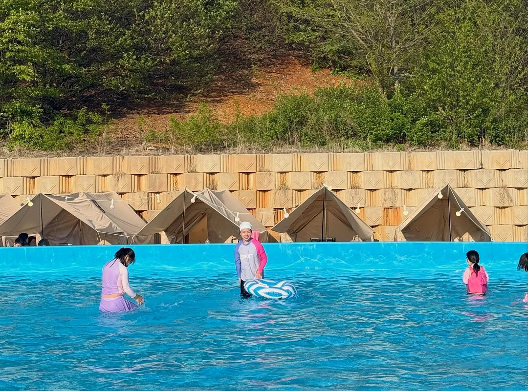 아미 롱슬리브 2