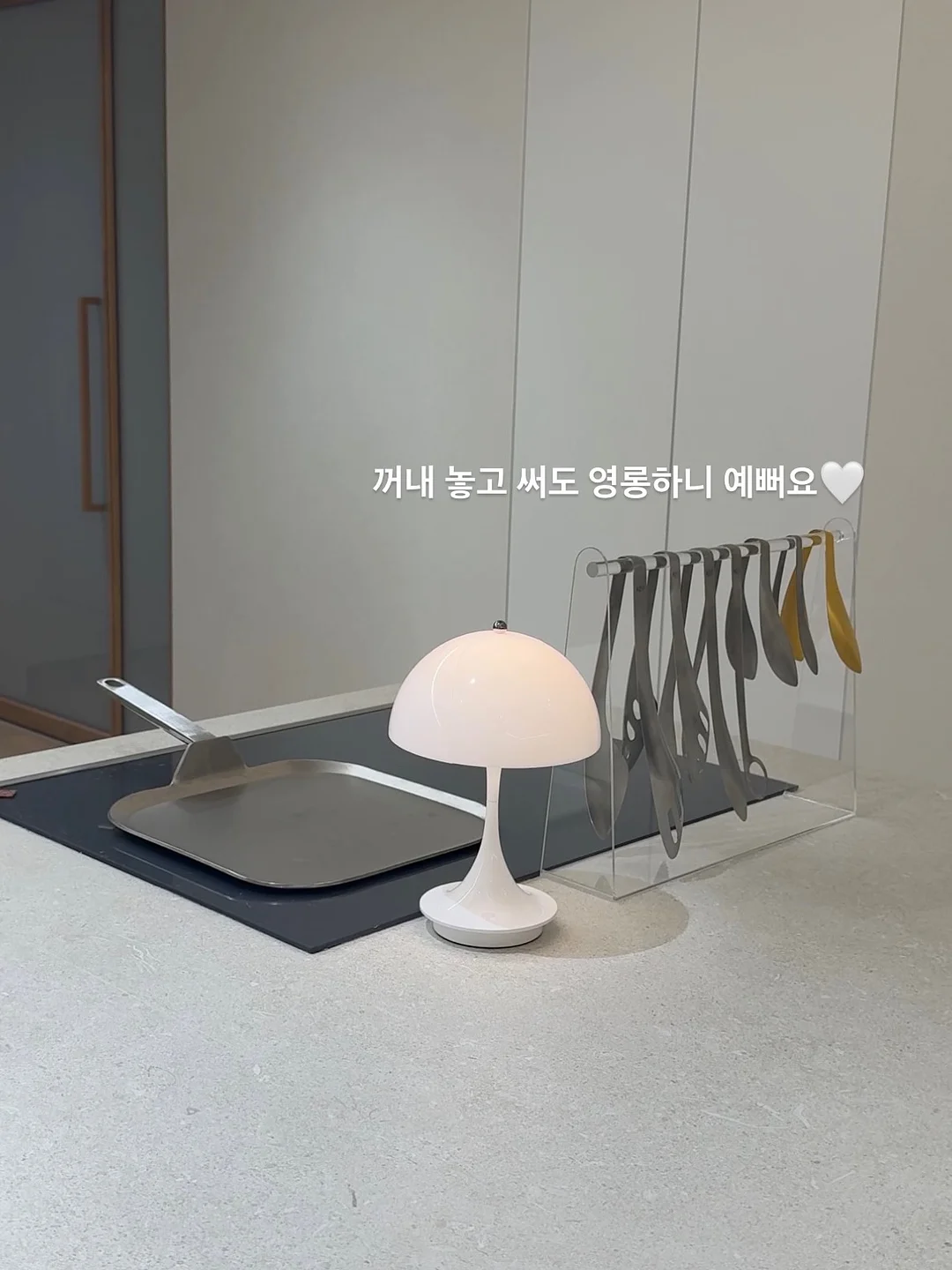 레네아 퍼프 블라우스 14