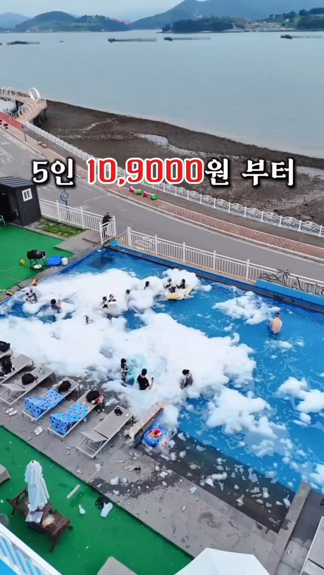 기본 반팔 티