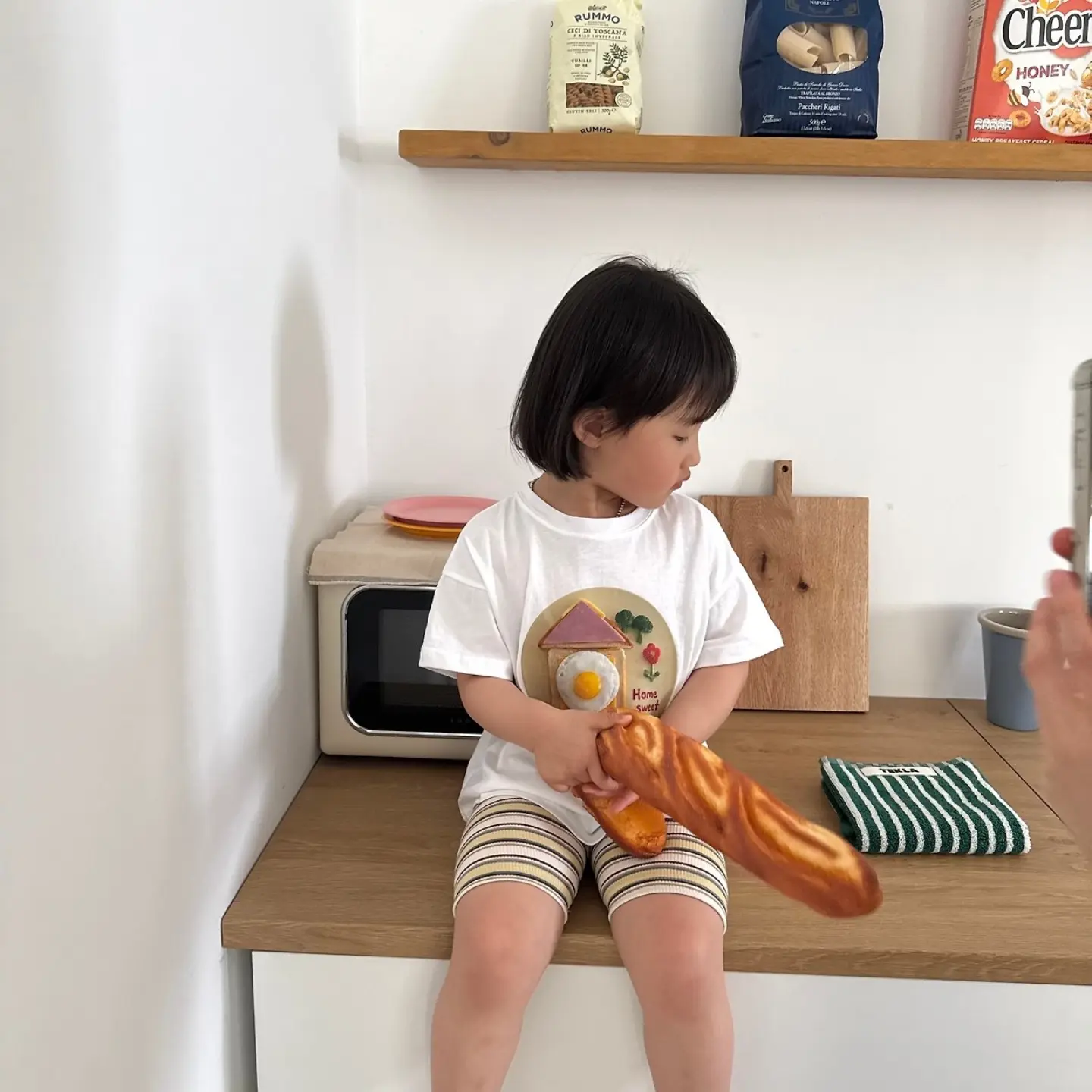 책처럼 펼쳐지는 파우치 5