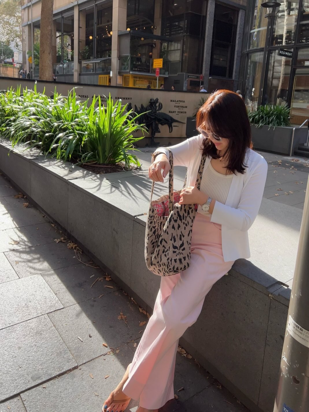 잔디밭 강아지 아이폰 갤럭시 케이스 9
