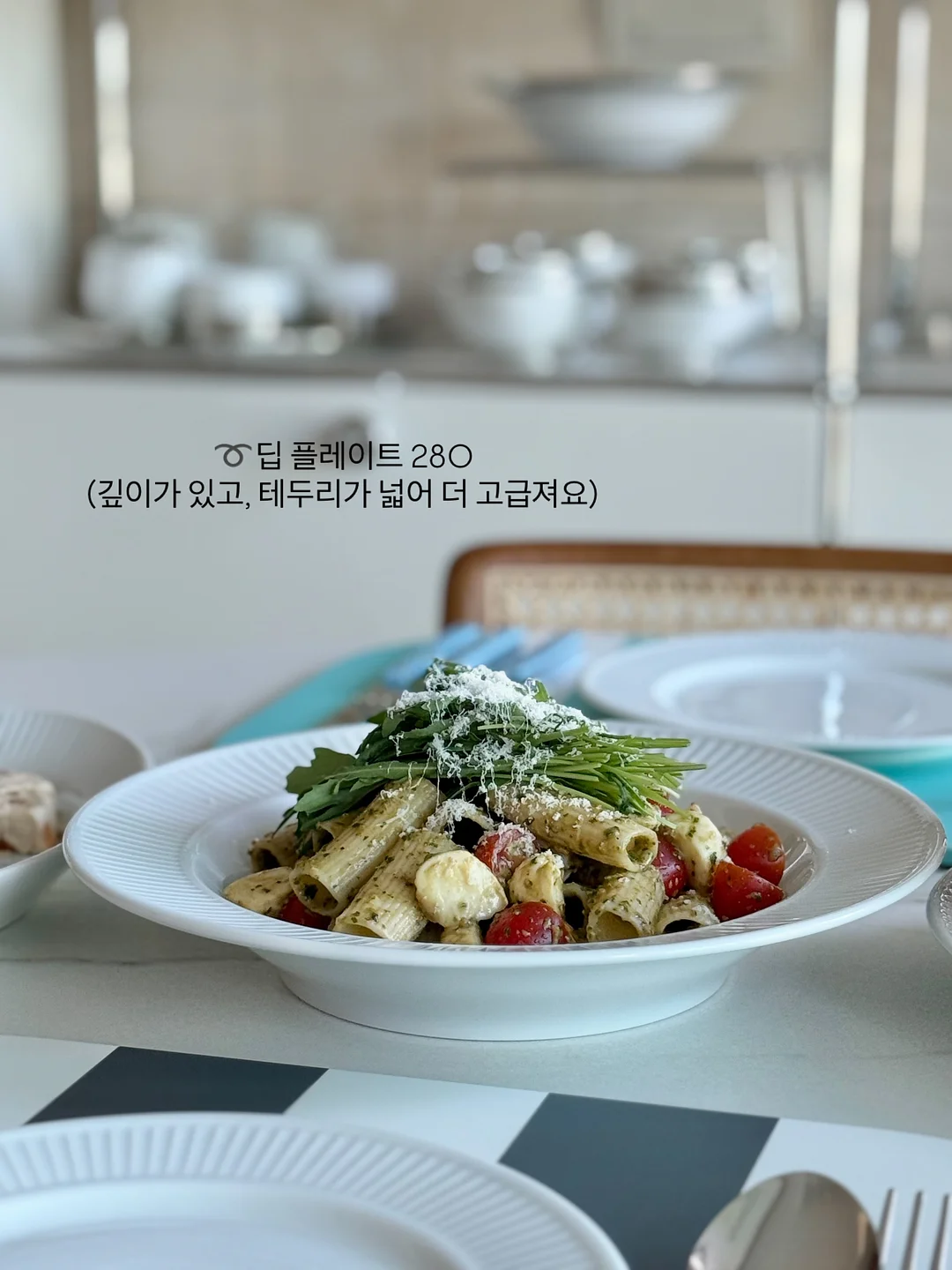 마젠타 컬러 래시가드 세트 8