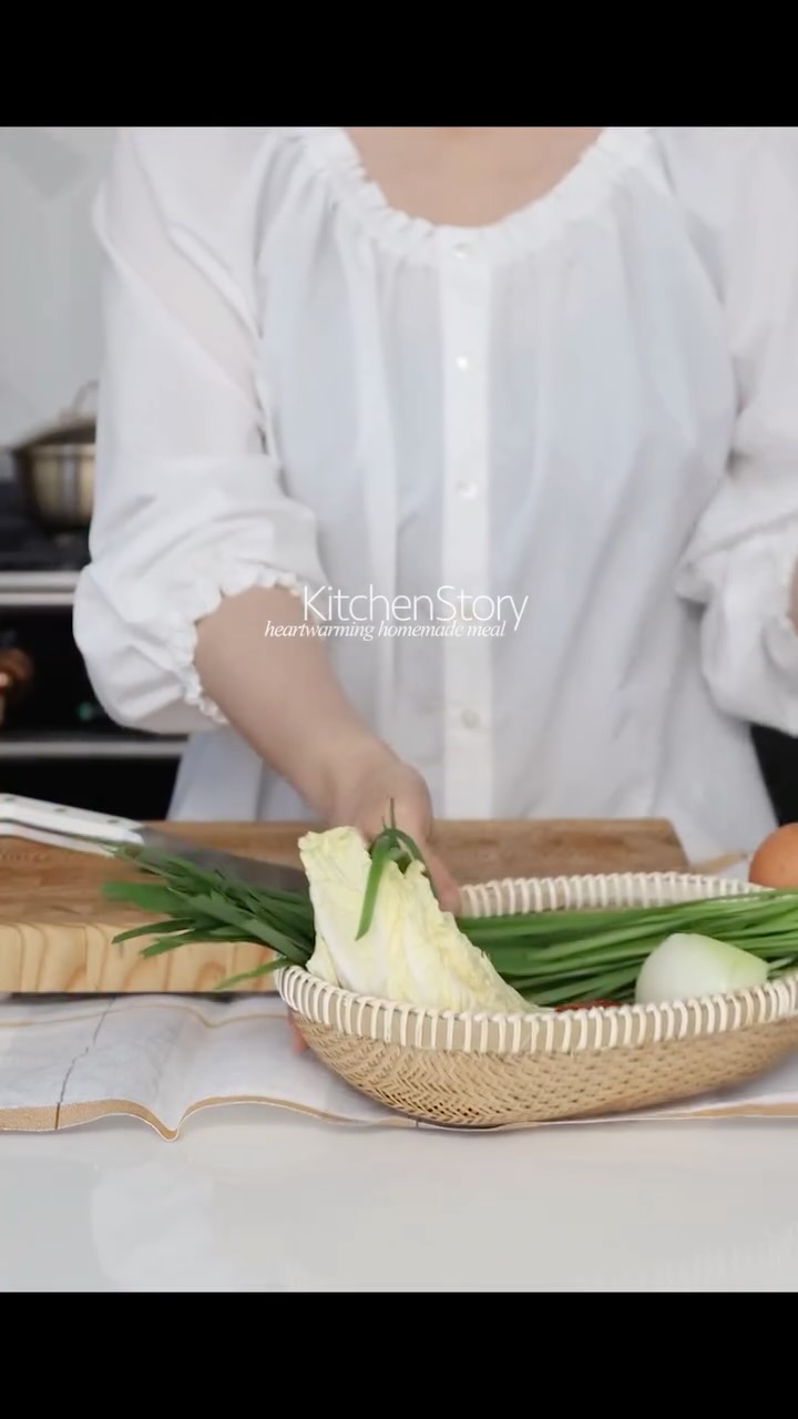 라인 반바지