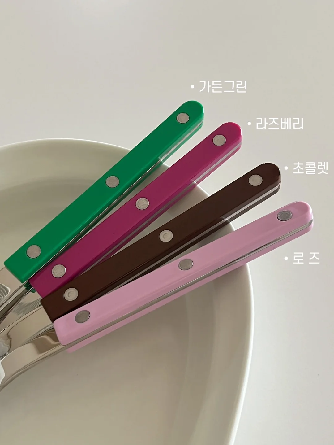탈모 모발이식+여름휴가 1000만 원 배달 18