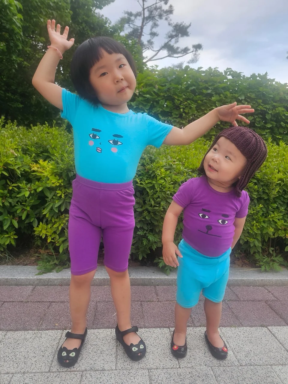 과일 그래픽 티와 플리츠 도트 팬츠 세트 7