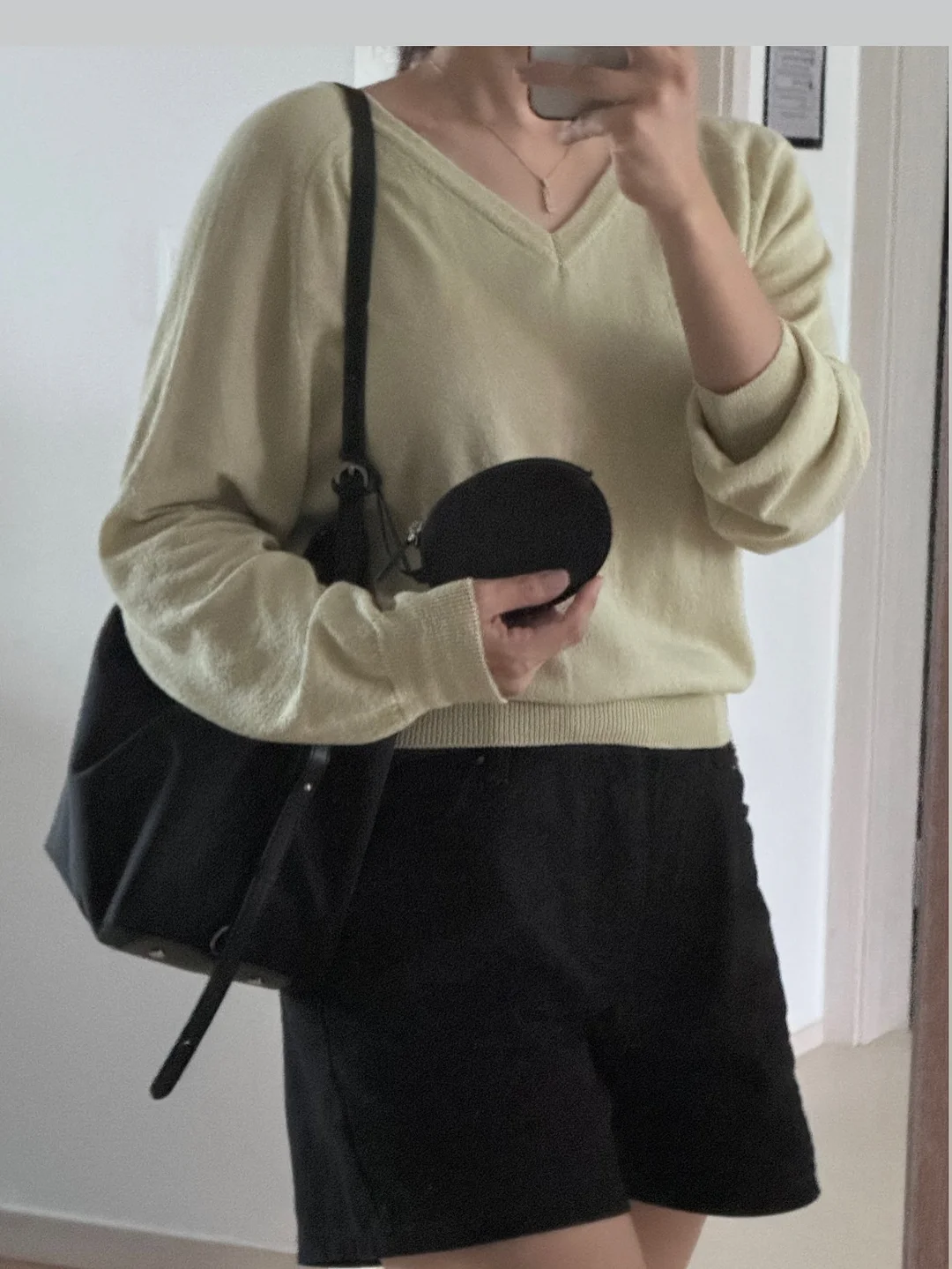 셀린느 로고 반팔 블랙 9