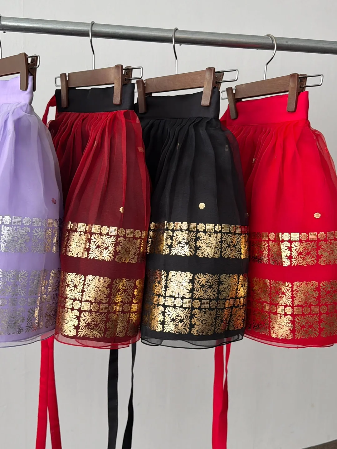 JPN black silk blend midi skirts 3