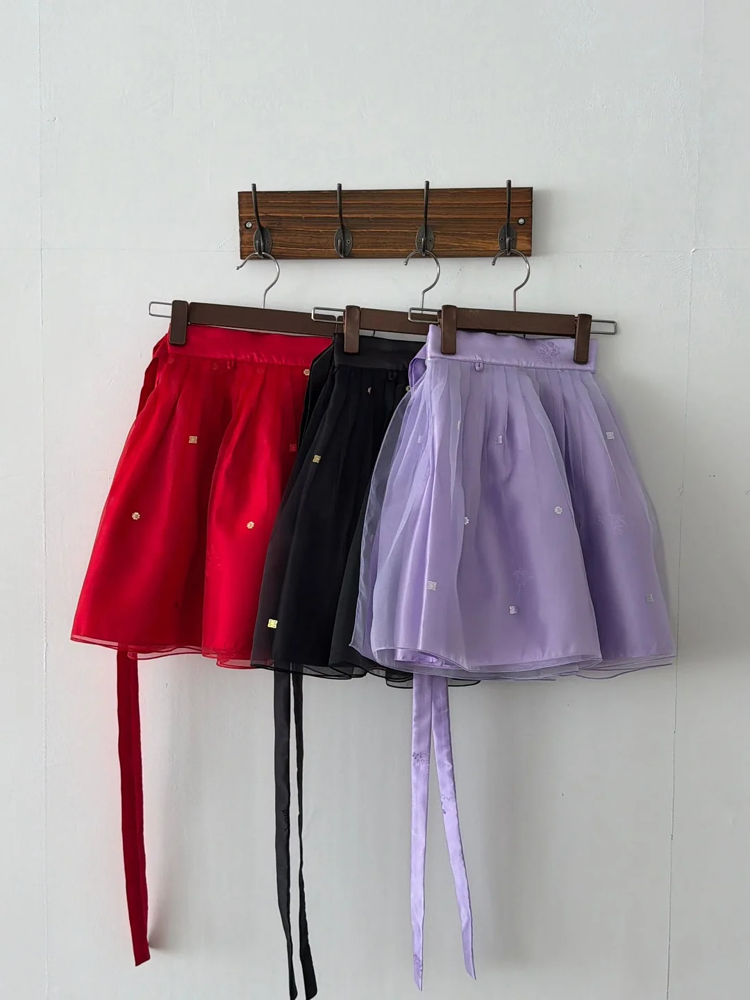JPN black silk blend midi skirts 4