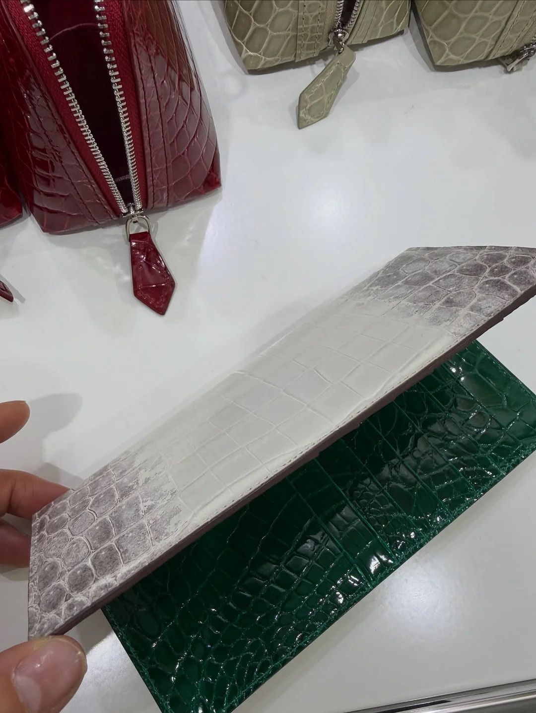 한정판 가방 6