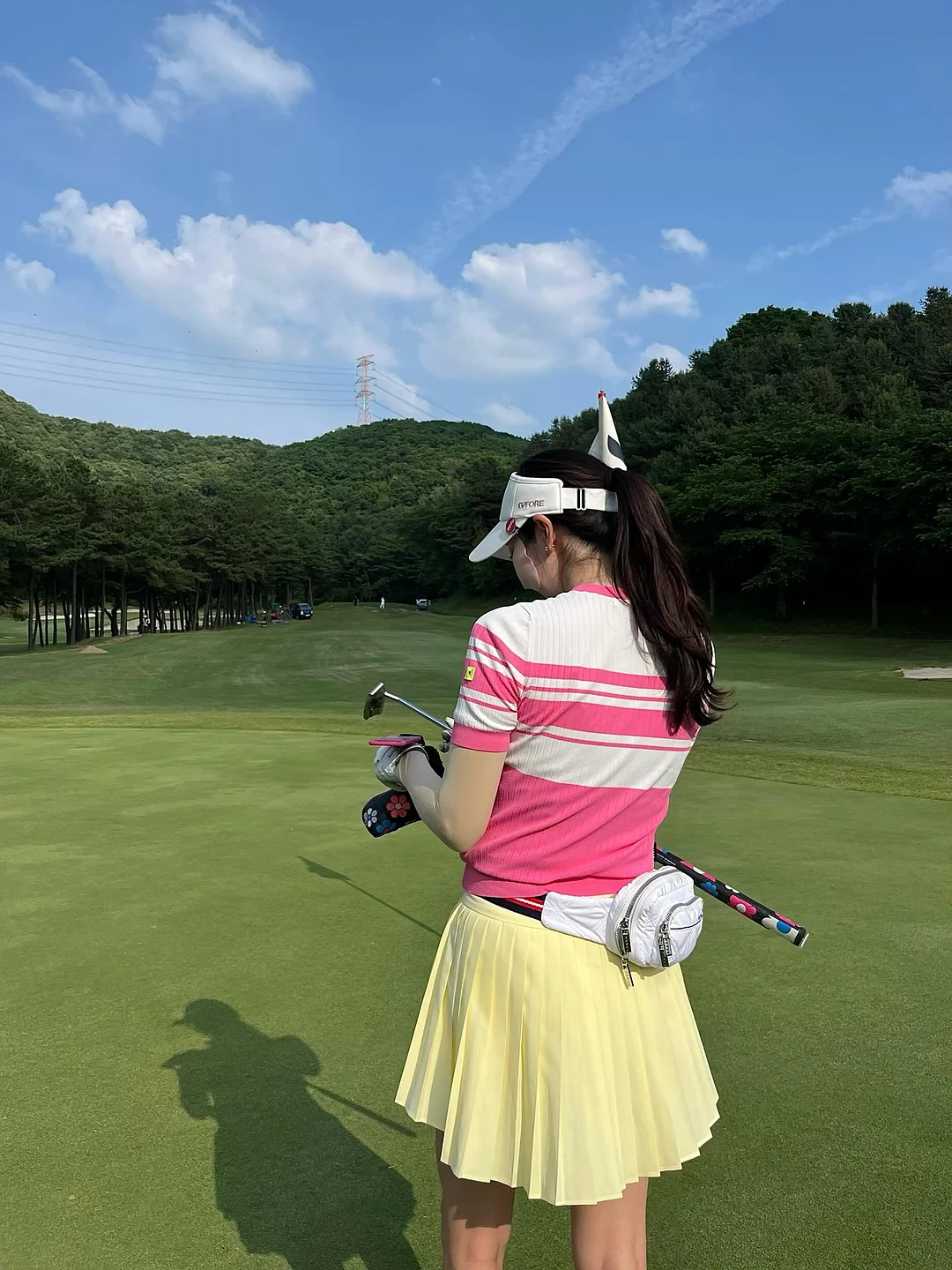 힌스 하프 문 치크 13
