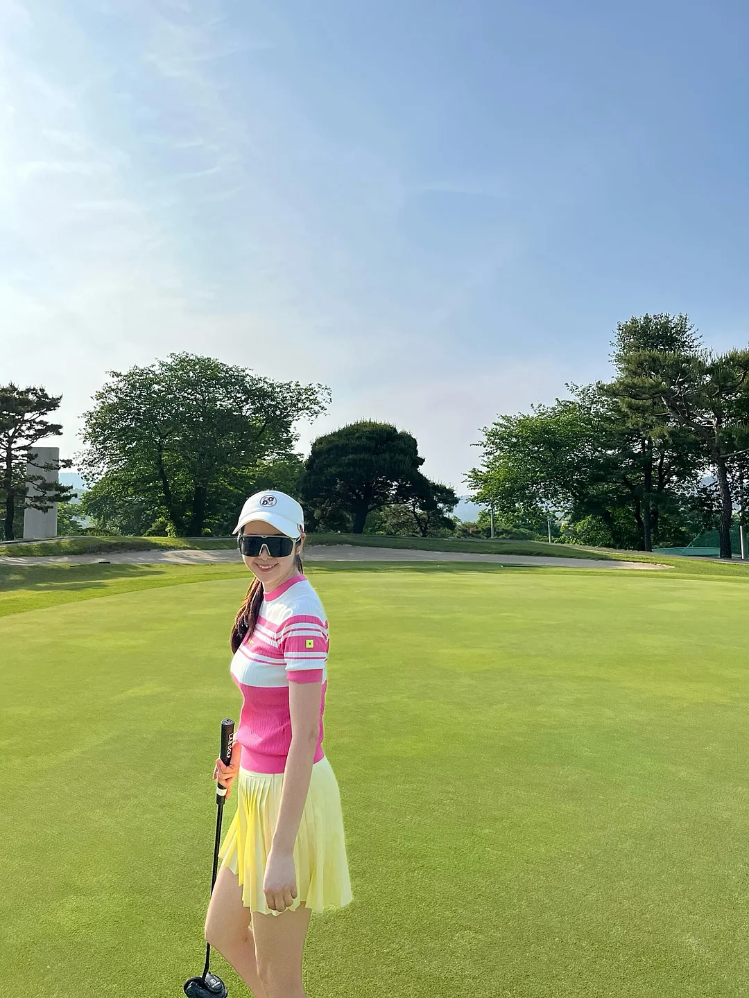 힌스 하프 문 치크 4