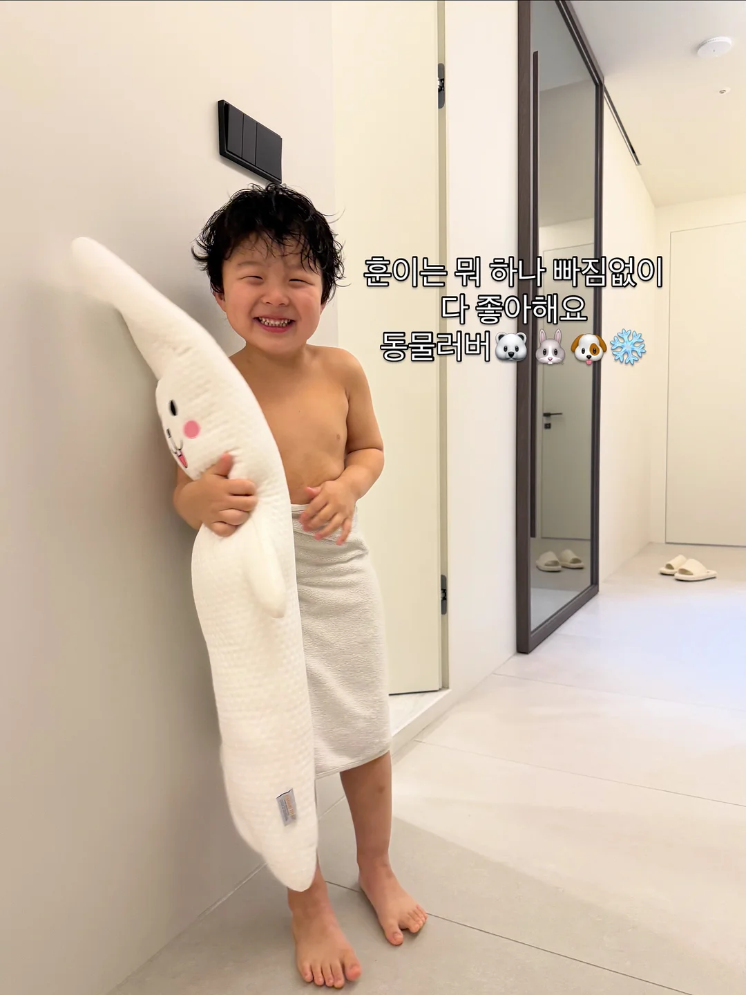 크링클 드로우스트링 드레스 & 브이넥 가디건 15