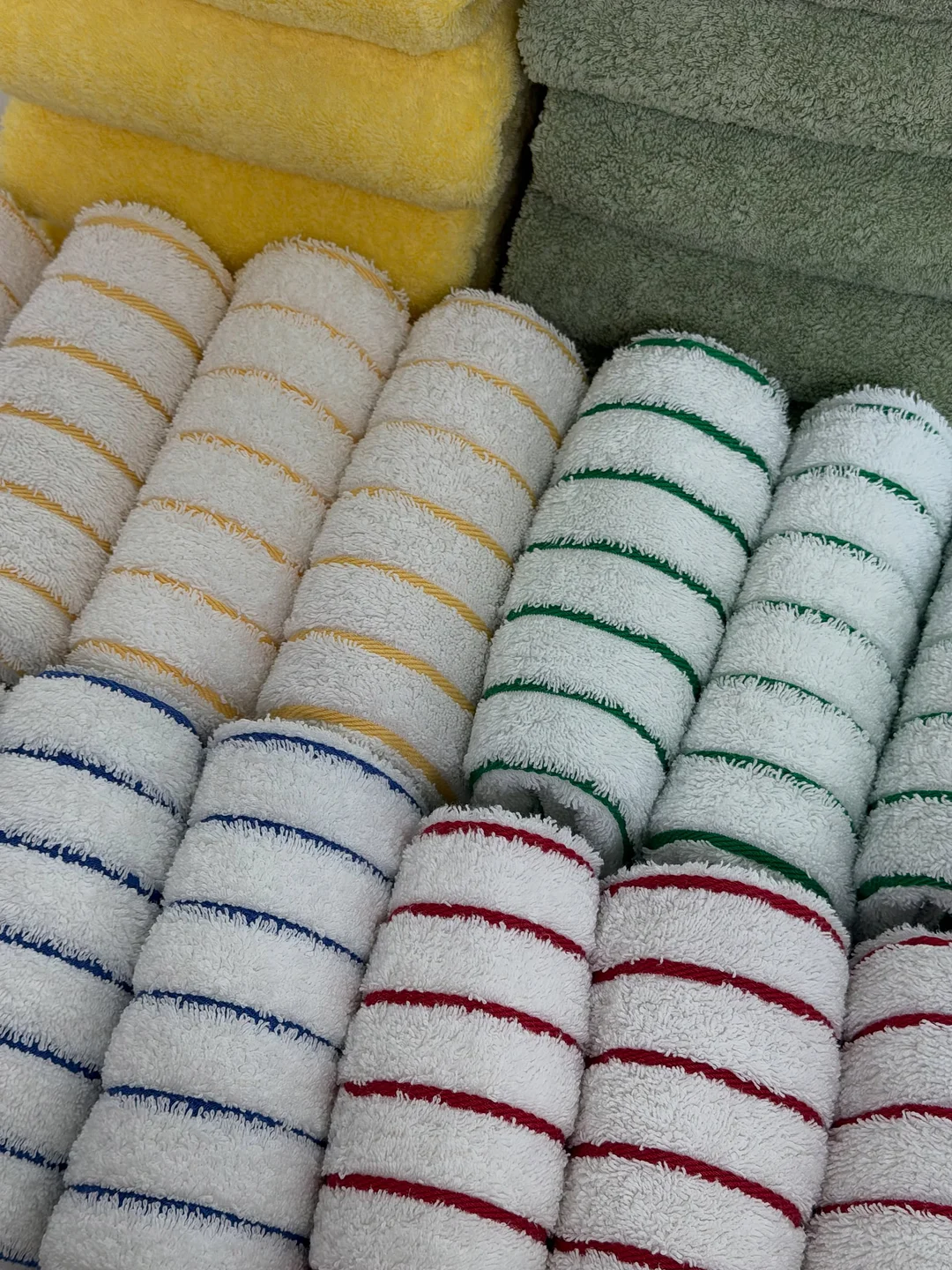 틈새 거울 수납장 8