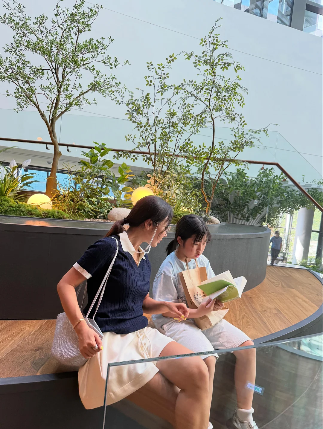 5단 원목 서랍장 12