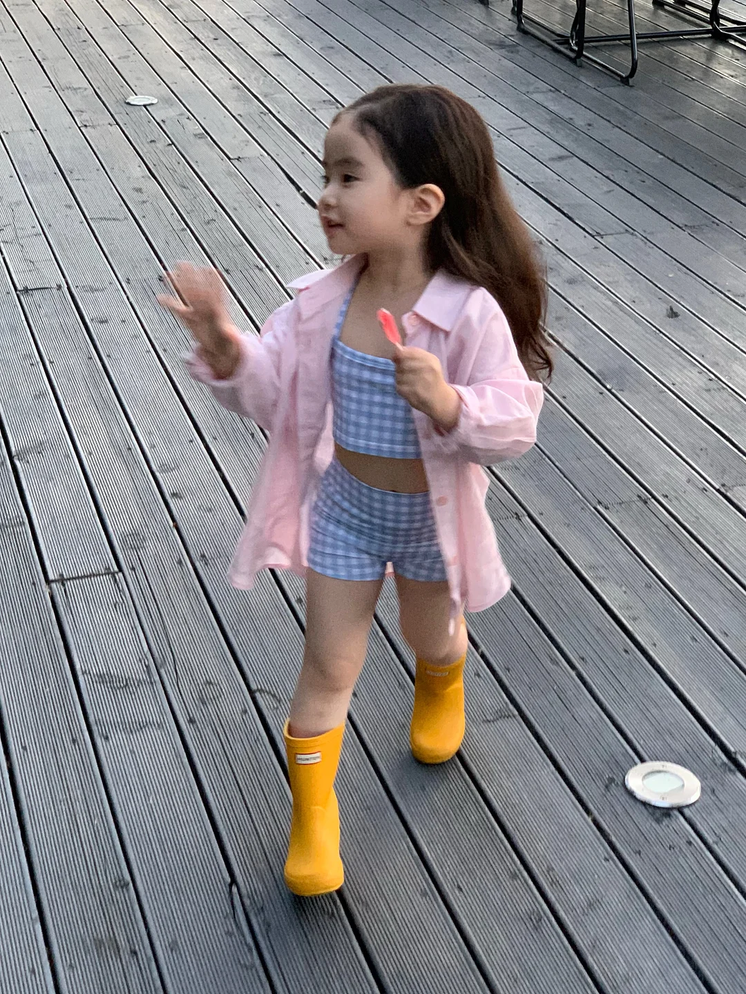 소고기 다짐육, 토마토, 저칼로리 케찹, 통밀 또띠아, 체다치즈, 로메인 상추, 깐마늘, 양파 5