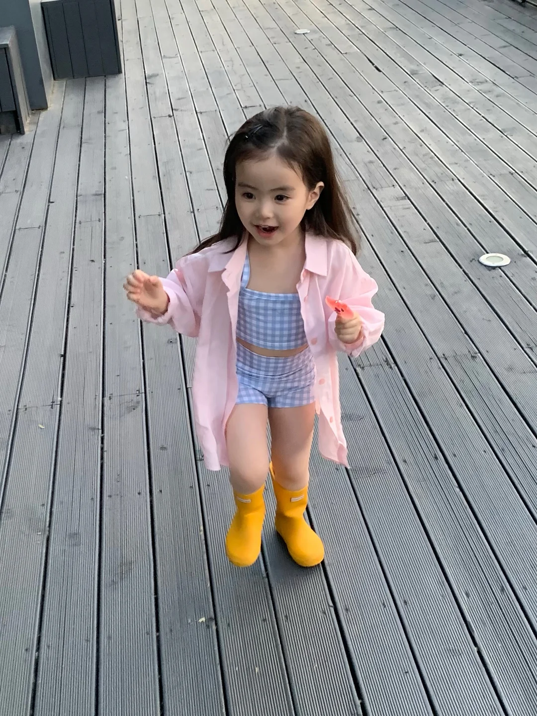 소고기 다짐육, 토마토, 저칼로리 케찹, 통밀 또띠아, 체다치즈, 로메인 상추, 깐마늘, 양파 6
