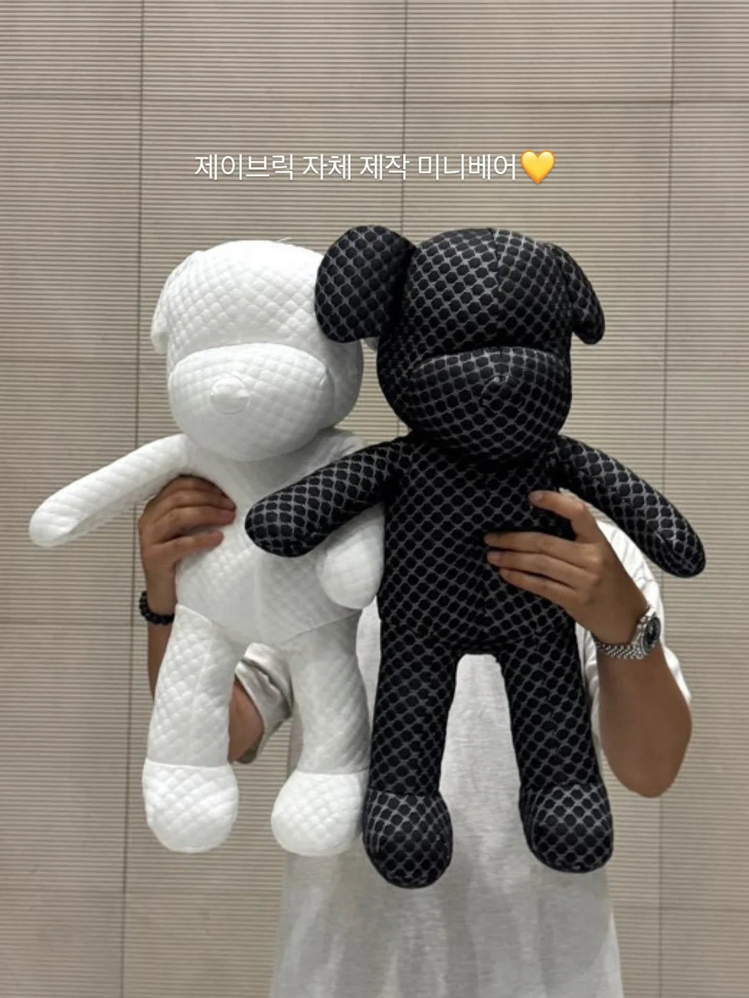 볼륨 플리츠 가디건 2