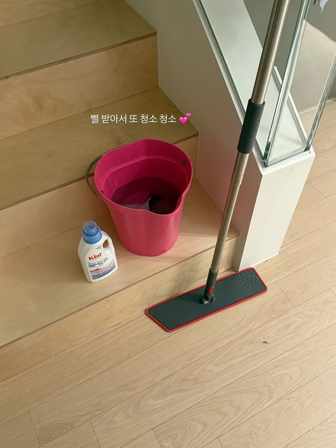 버버리 블루라벨 체크 버튼 원피스 & 블랙 도트 스카프 코디세트 2