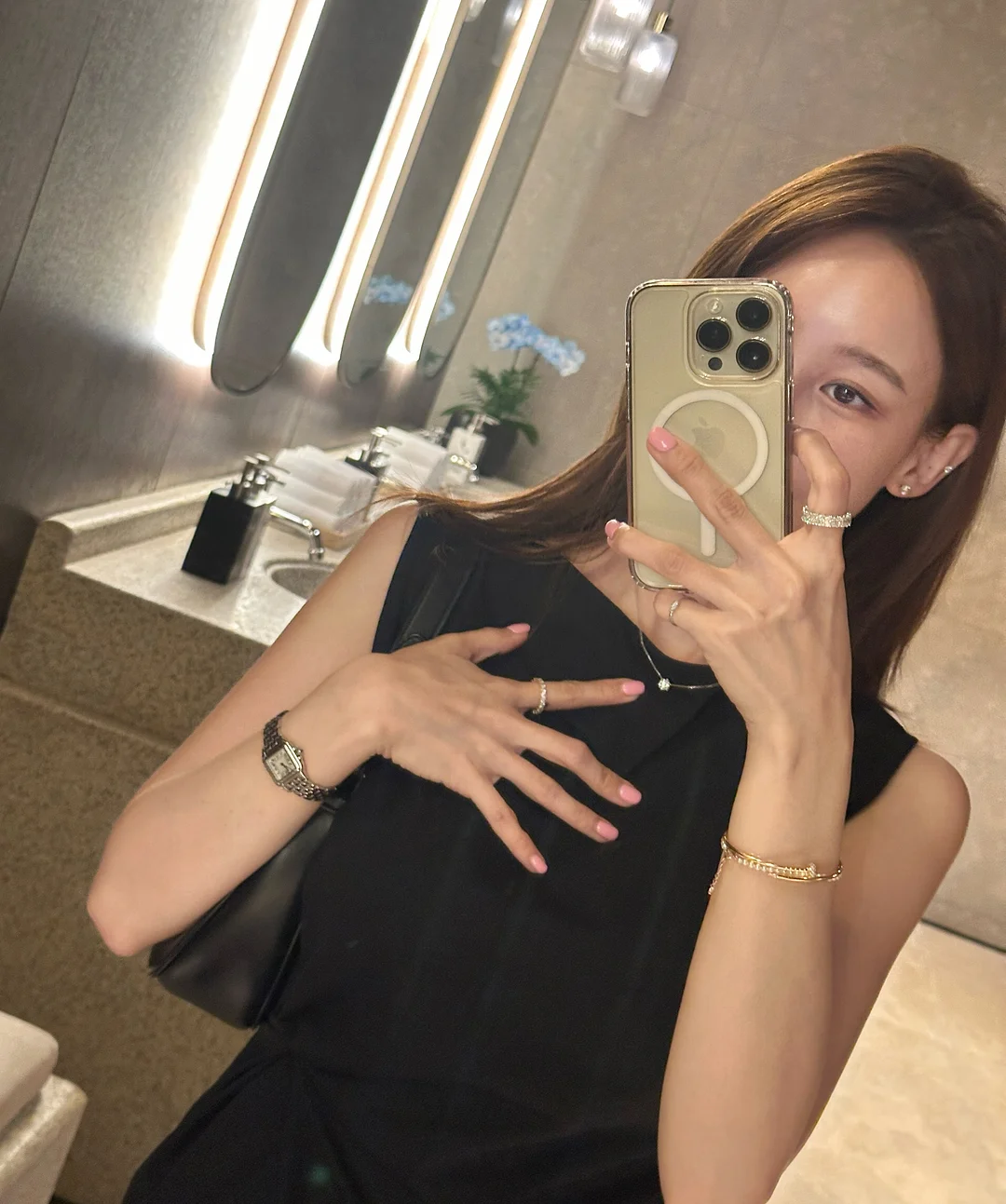 카네이션 브로치 1
