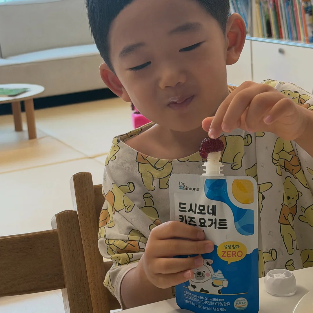 타미진스 슬림 뱃지 티셔츠 6