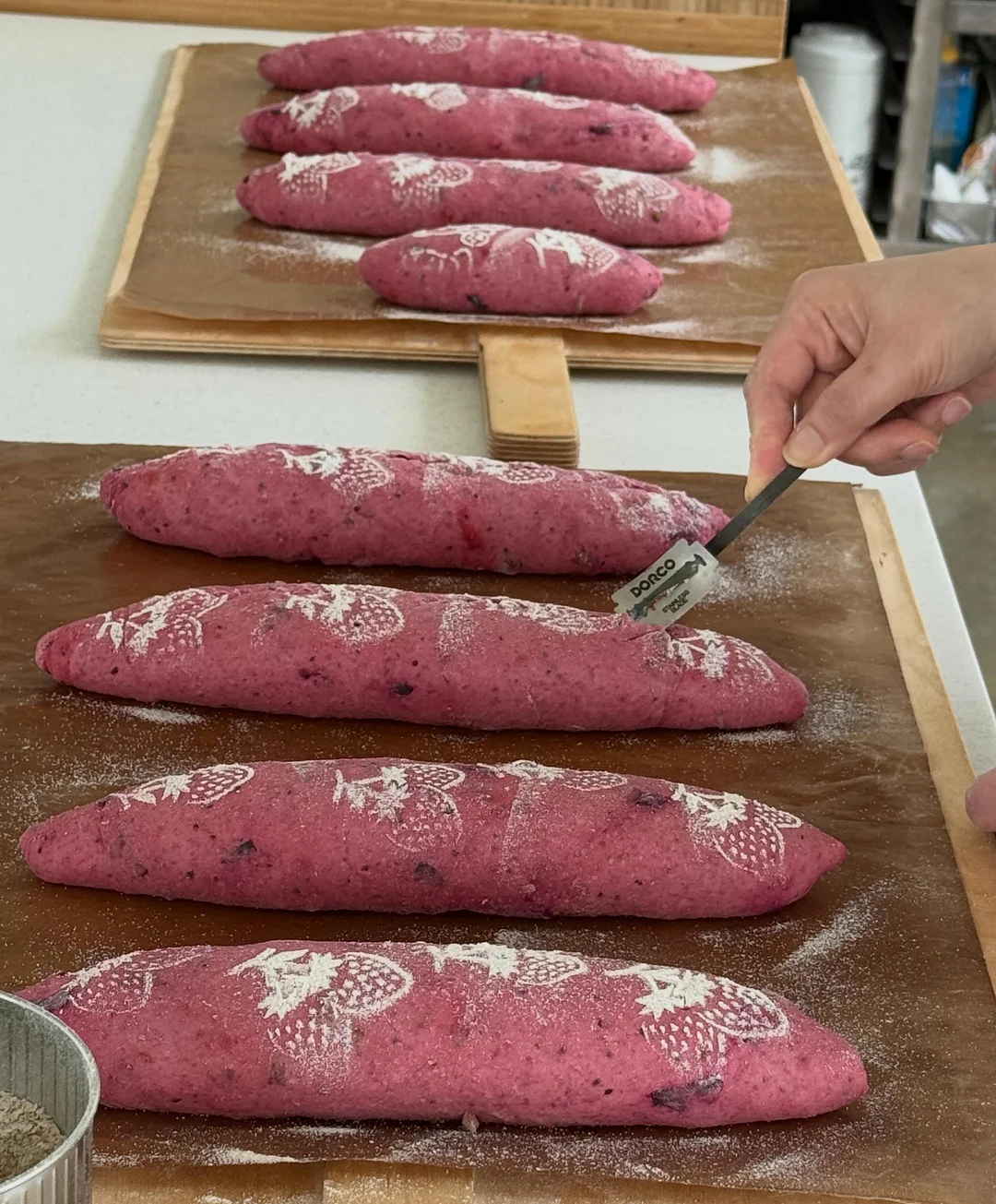 고체형 네일 접착제 2