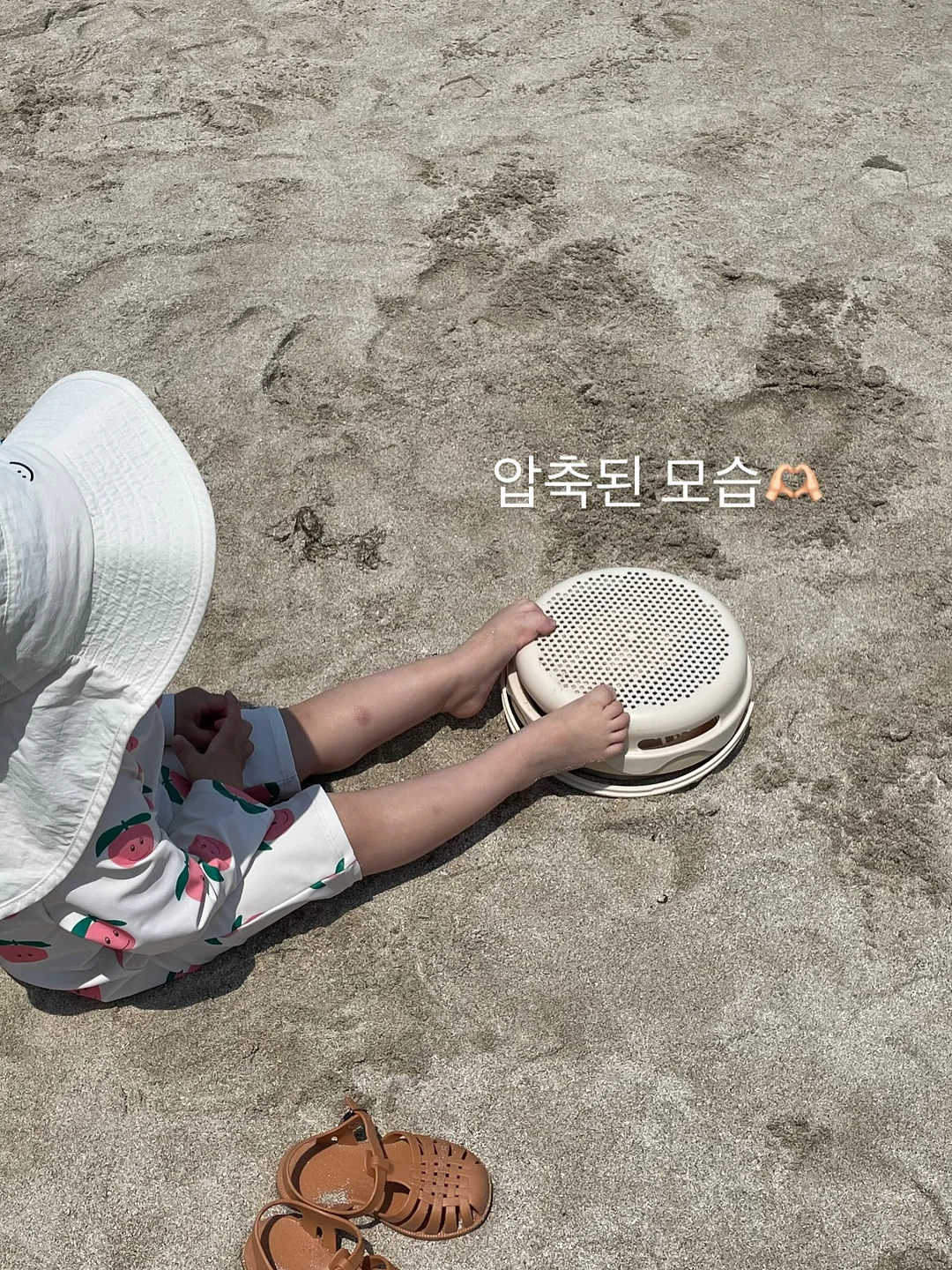 V넥 니트 13