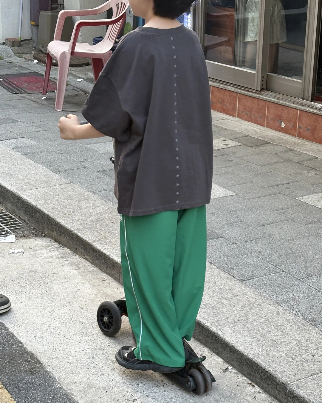 영상 속 코디 3