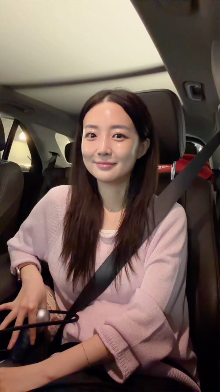 엘로주 에센셜 라인 티셔츠