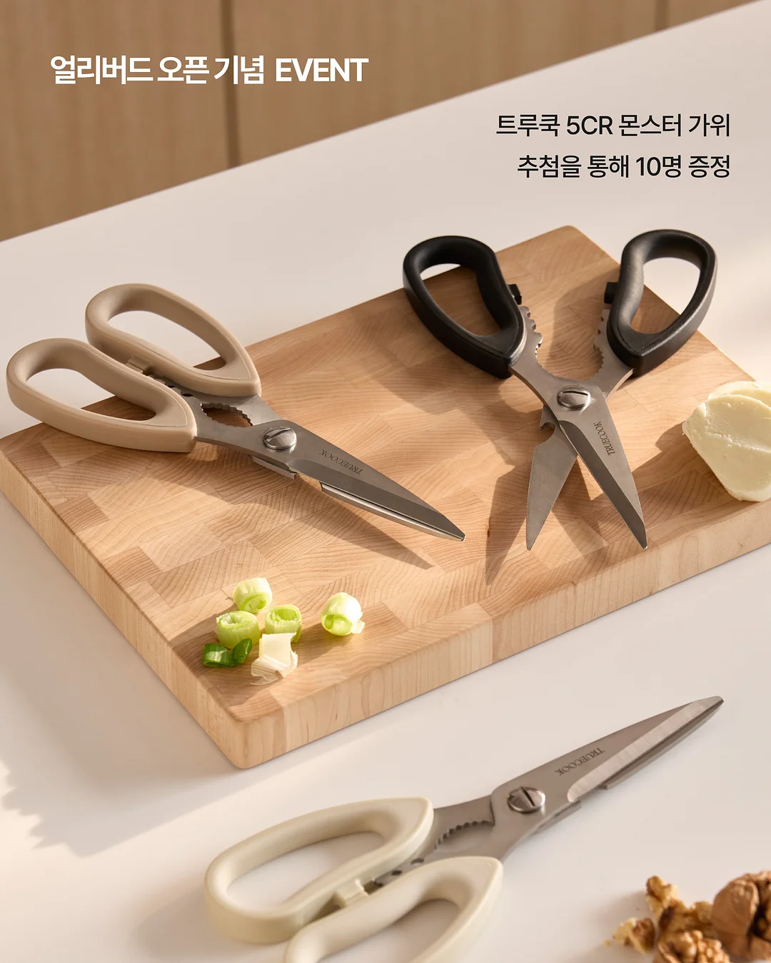 Hervé Chapelier 배 모양 도트백 7