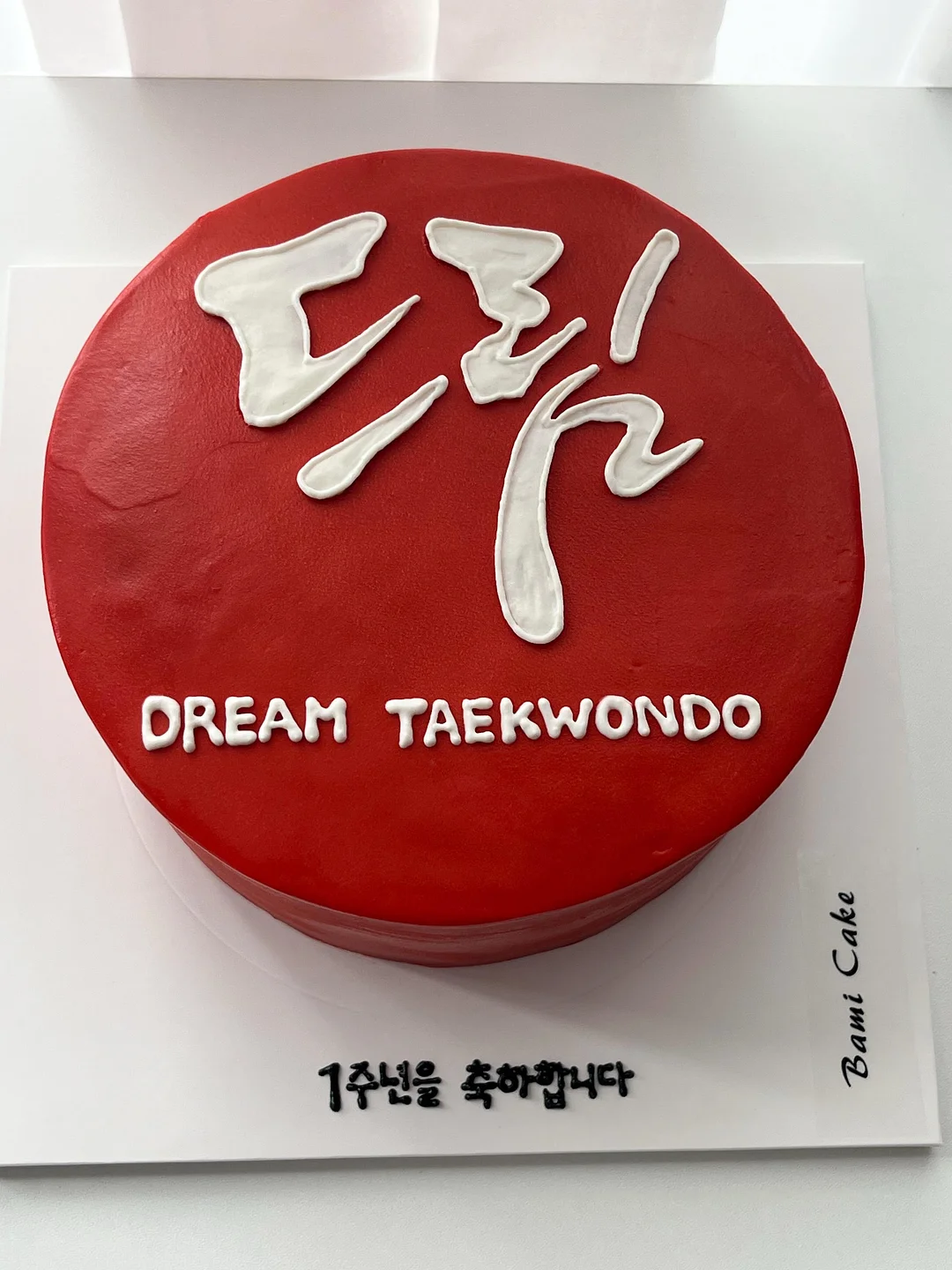 베히프 드레이프 오프숄더 티셔츠 / 리토덴 구제 워싱 와이드 롱 데님팬츠 / 마테하 체크 코튼 셔츠 / 레트뷰 레이스 셔링 레이어드 원피스 / 모티베 코튼 스트링 절개 밴딩 팬츠 / 아넨다 쿨 찰랑 루즈핏 버튼 티셔츠